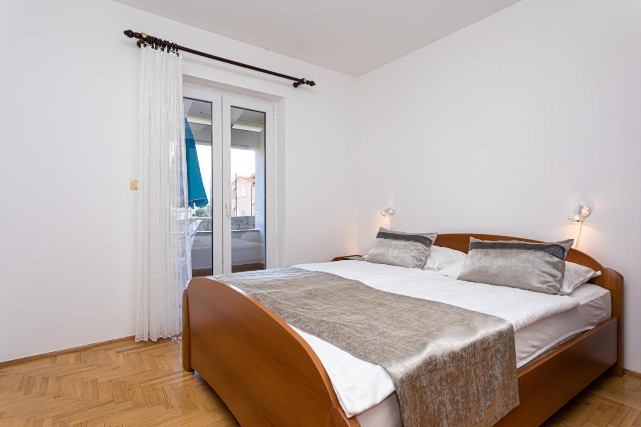 Apartments Crnekovic I Zarok باشْكا المظهر الخارجي الصورة