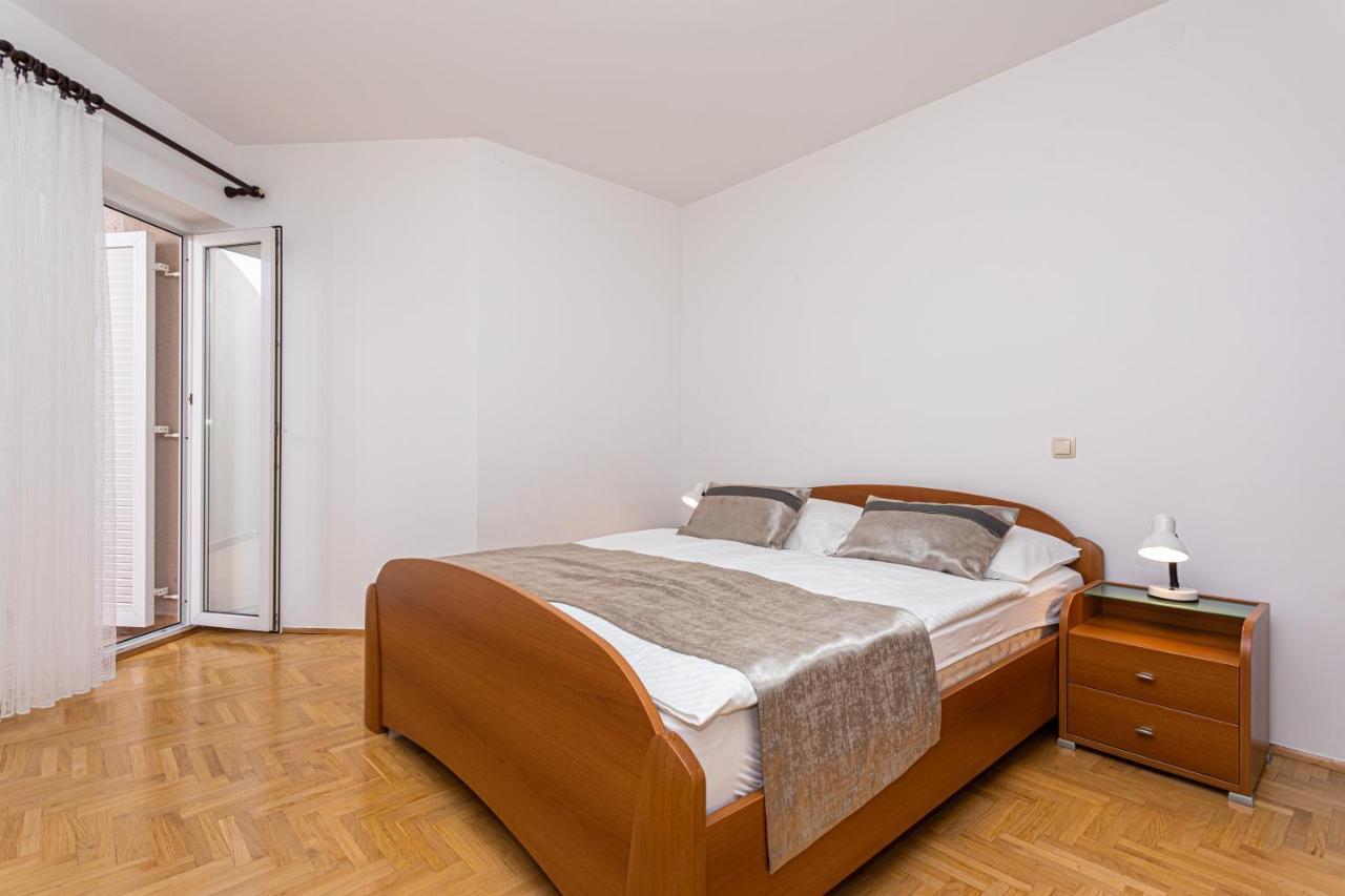 Apartments Crnekovic I Zarok باشْكا المظهر الخارجي الصورة