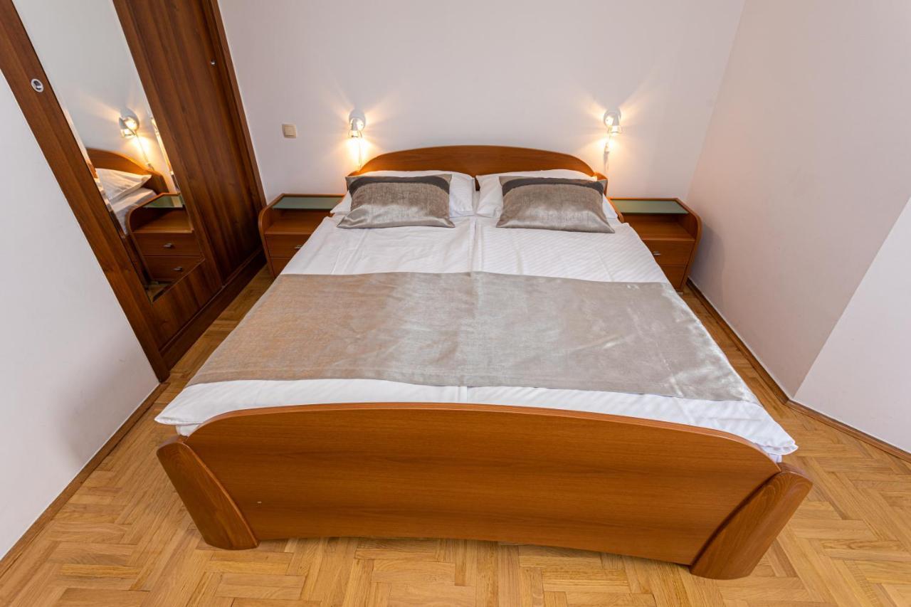 Apartments Crnekovic I Zarok باشْكا المظهر الخارجي الصورة
