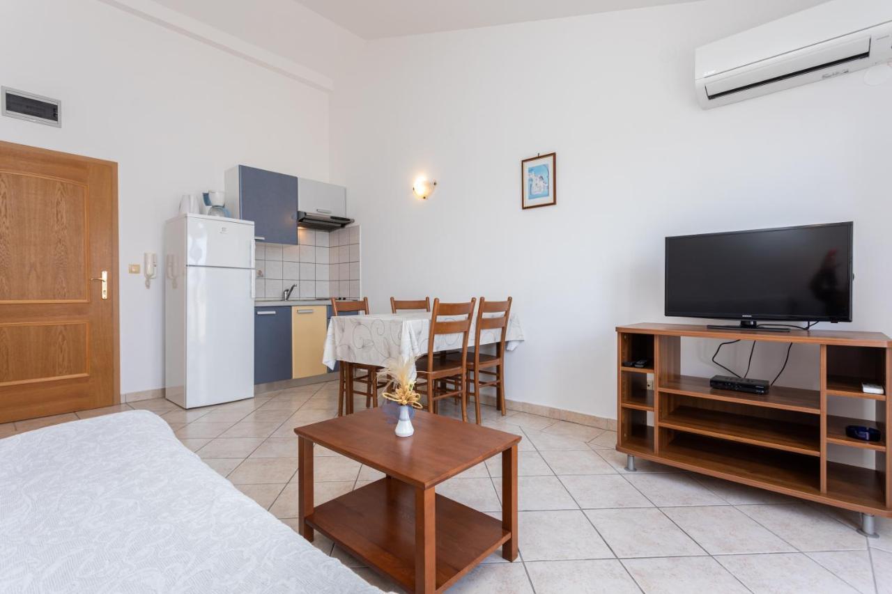 Apartments Crnekovic I Zarok باشْكا المظهر الخارجي الصورة